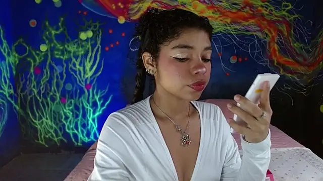 lucie petite online show from September 10, 6:19 pm