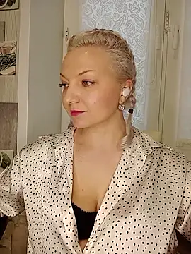 Snapshot of Anesteishen chatting on November 16, 11:54 am Anesteishen online show from November 16, 11:54 am