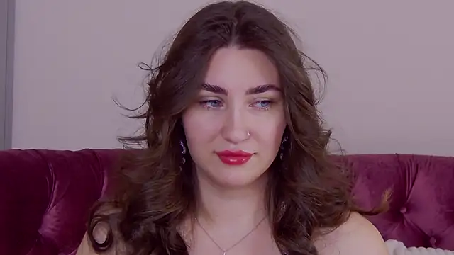 KiraBarlows online show from November 12, 8:40 pm