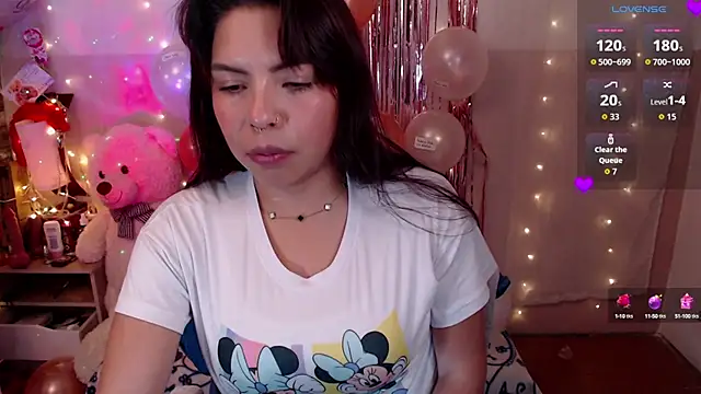 Snapshot of cute_bunny95 chatting on October 6, 12:55 pm cute bunny95 online show from October 6, 12:55 pm