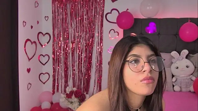 AmandaBrooks 18 online show from February 17, 2:00 am