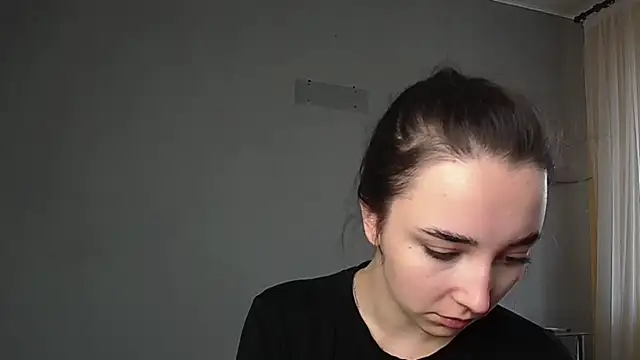 Eva Gloryy online show from April 8, 9:33 am