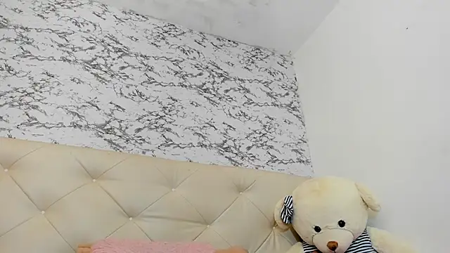 Lili  taylor online show from September 13, 12:07 am