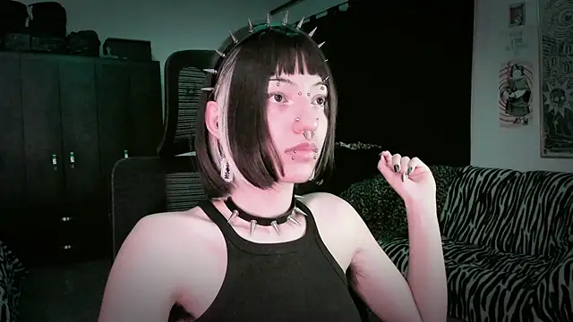 roxy toxic online show from April 24, 2:03 am