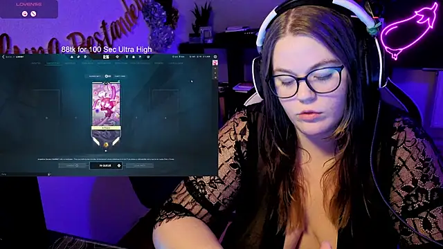 EveBaker04 online show from October 23, 11:11 pm