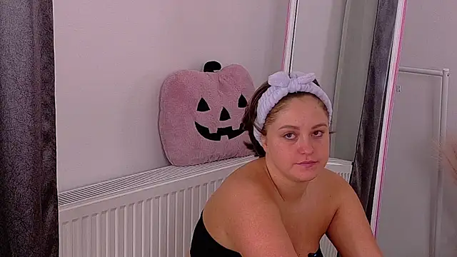 PatriciaSpice online show from April 16, 4:02 am