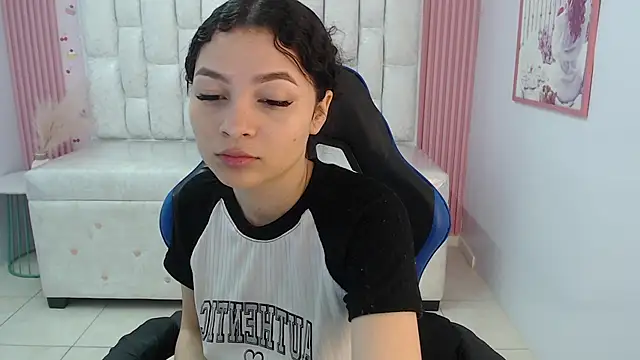 shalon diaz s online show from September 17, 1:09 pm