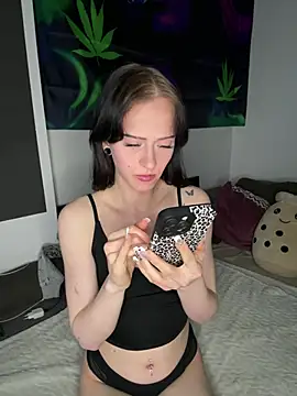 Ciara2004 online show from April 8, 7:38 pm