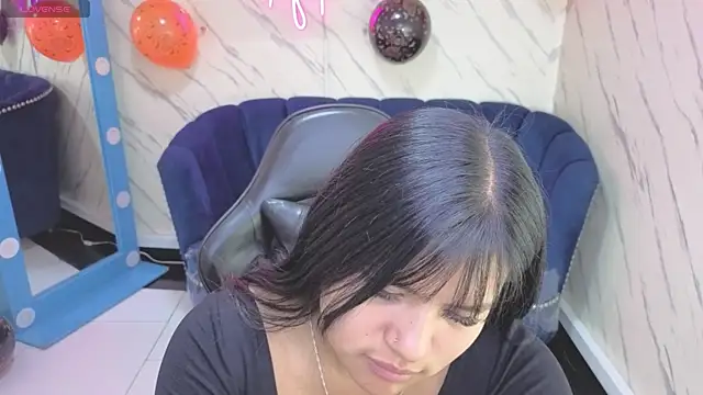Snapshot of Paulette_v chatting on October 20, 1:03 pm Paulette v online show from October 20, 1:03 pm