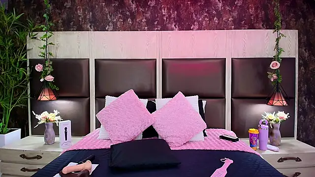 Bella Smiith  online show from November 20, 4:19 pm