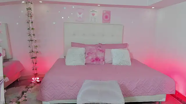 ScarlettDreamss7 online show from November 1, 1:26 pm