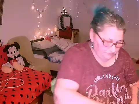 mayamayx online show from December 18, 7:51 pm