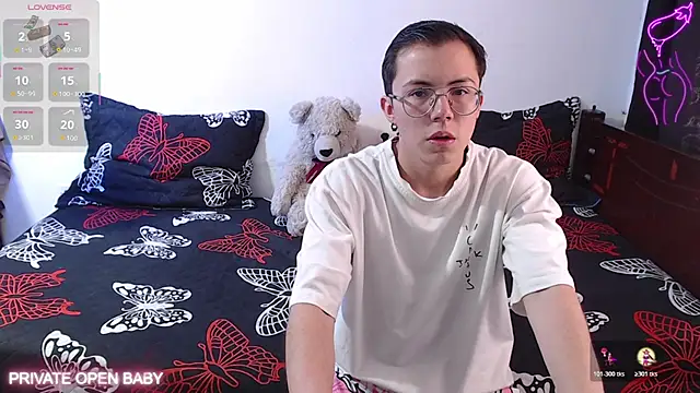 Tina 4 Charlie online show from October 28, 1:50 pm