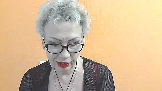 Snapshot of NessyJenixs chatting on October 31, 1:48 pm NessyJenixs online show from October 31, 1:48 pm