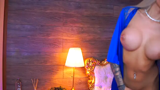 Juicy Jessye online show from December 15, 9:09 pm