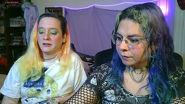 Evelan420 online show from April 2, 9:23 pm