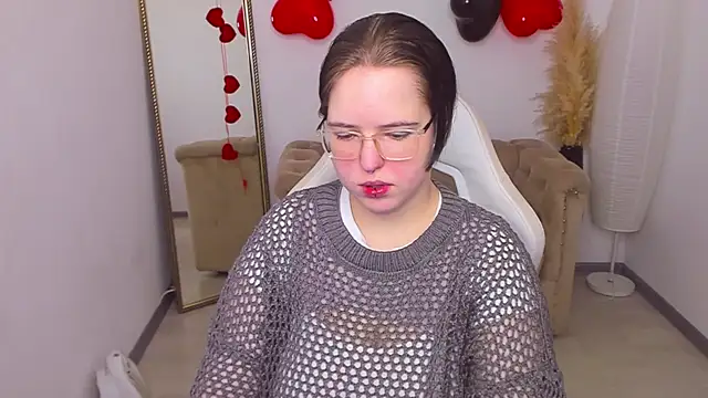 Manic pixie  online show from February 11, 3:35 pm