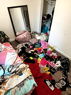 I am babydoll online show from November 2, 6:33 pm