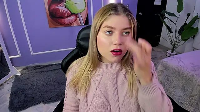 alaia greyy online show from November 8, 1:38 pm