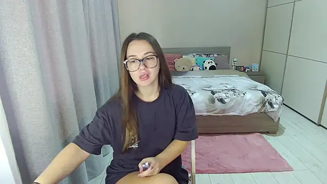 singletrouble online show from October 31, 7:01 am