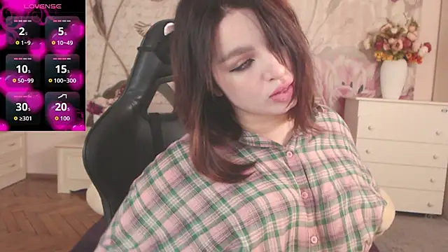 BritneyBarker online show from November 27, 4:48 am