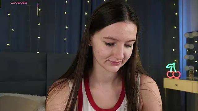 GeorginaDudley online show from April 11, 8:07 am