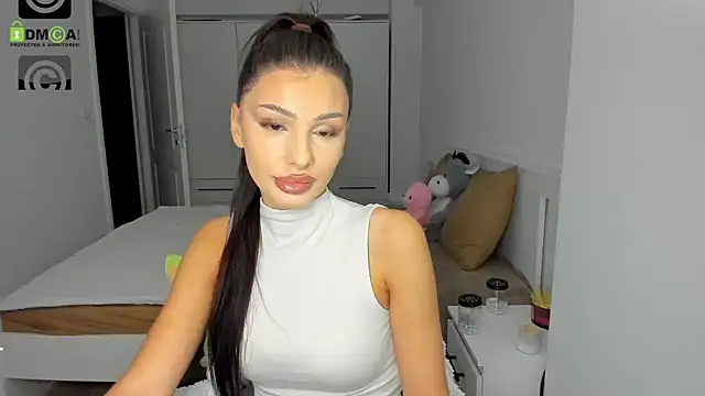 HelenShawn online show from October 28, 9:41 pm