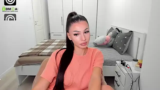 HelenShawn online show from November 11, 8:39 pm