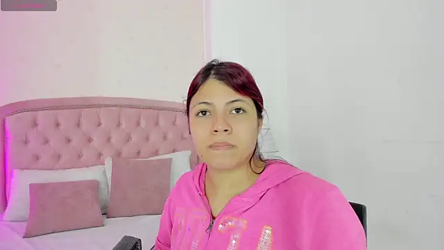 Kendall  Fox online show from October 25, 5:15 am