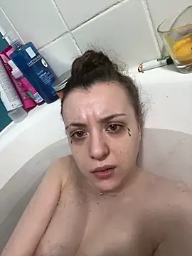 bunnythetailor online show from February 13, 6:31 pm