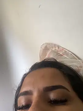 Alicia BR online show from April 11, 1:48 pm