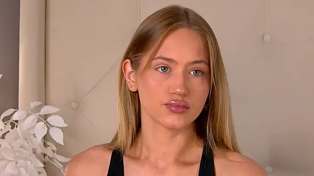 ur wet dreams online show from April 5, 5:06 am