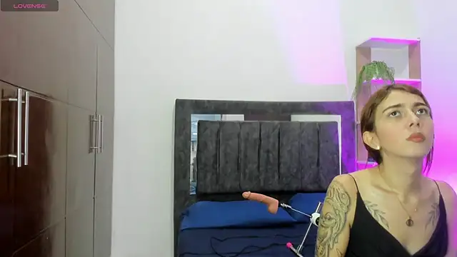 Nicol TransGirl online show from April 15, 4:46 am