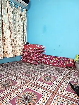 straightthing online show from October 9, 7:40 pm