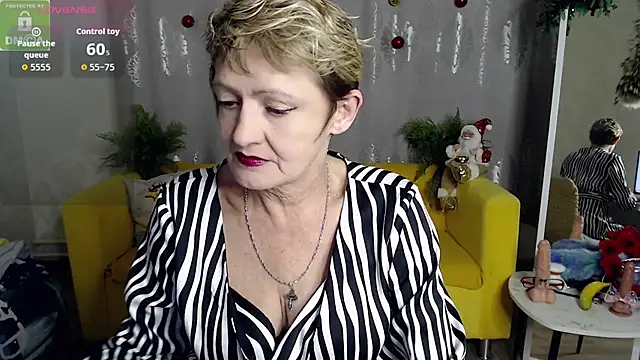 SexyGrandma  online show from December 19, 4:32 pm
