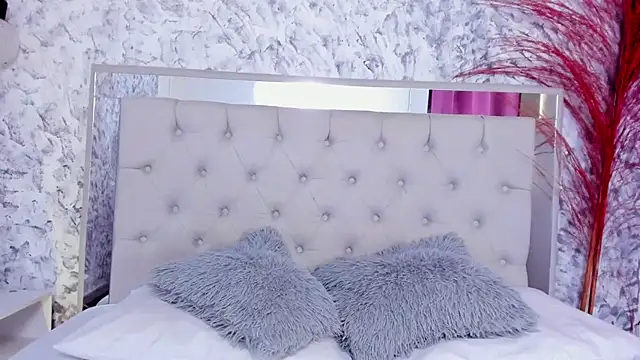 Ariana greenblat online show from November 4, 4:12 pm