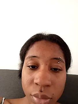 Zaira Rose  online show from November 3, 5:28 pm