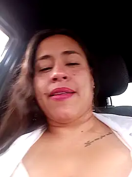 Snapshot of kamila_lovee chatting on October 18, 8:32 pm kamila lovee online show from October 18, 8:32 pm