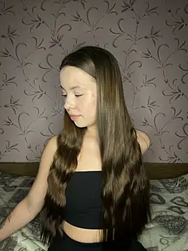 Arielle Swan online show from February 9, 5:04 pm