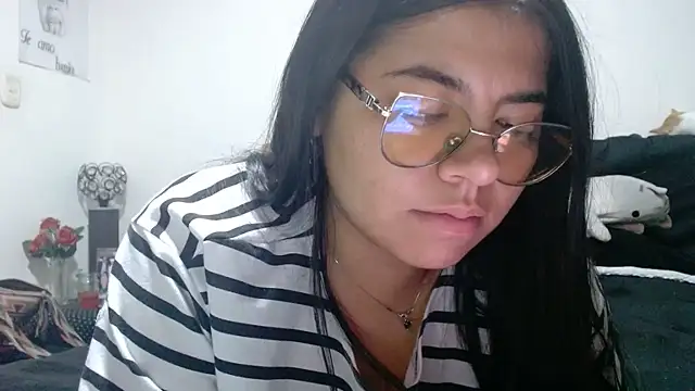 viccky vick online show from June 26, 10:11 pm