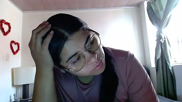 Snapshot of viccky_vick chatting on October 8, 8:35 pm viccky vick online show from October 8, 8:35 pm
