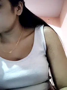 CUTE 09 online show from December 18, 6:29 am