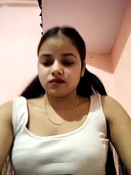 CUTE 09 online show from December 14, 5:35 am