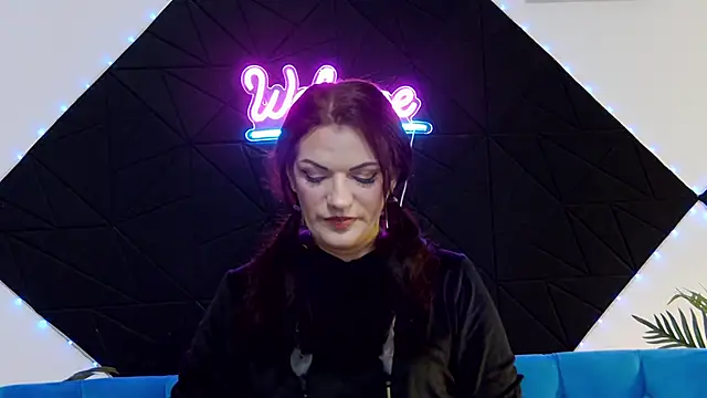 LissaAnn online show from February 13, 4:03 am