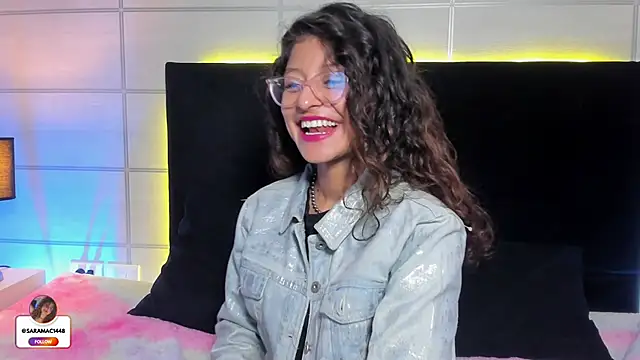 mac-sara online show from October 4, 9:08 pm