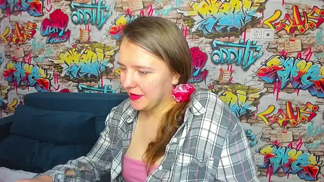 Jenny Jimmy online show from April 9, 6:30 am