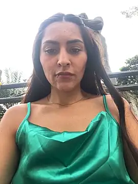 Sofiadelacruz online show from April 13, 9:59 pm