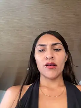 Sofiadelacruz online show from March 28, 8:30 pm