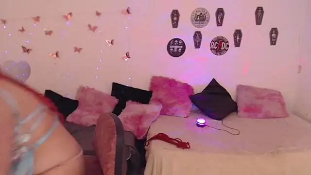 EstefyTabbo online show from December 13, 9:43 pm