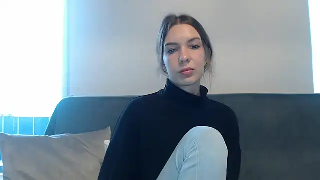 Snapshot of aurora_lust chatting on October 3, 5:45 am aurora lust online show from October 3, 5:45 am